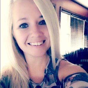 Meet your Posher, Rebecca